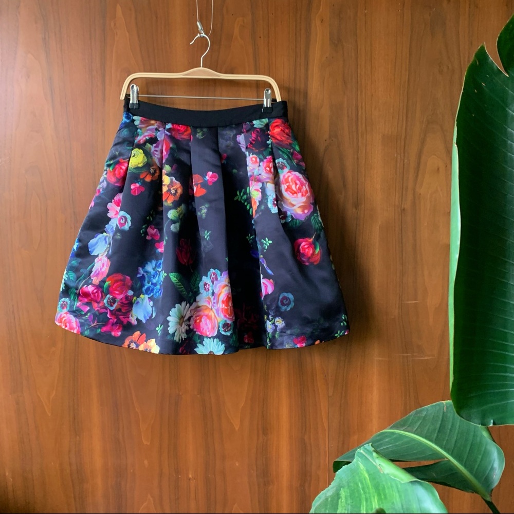 Ted Baker Beautiful Floral Tea/Cocktail Skirt - NWT